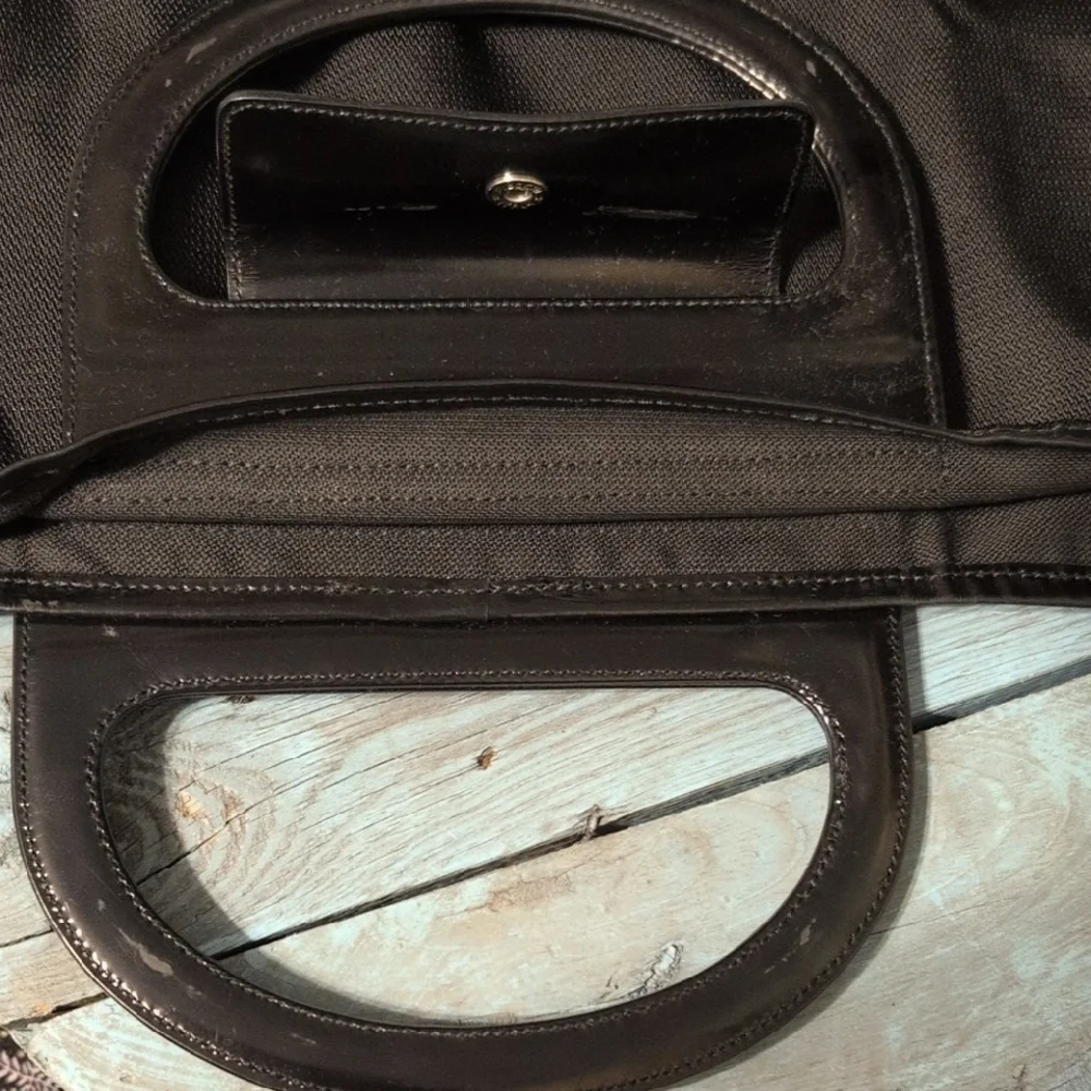 Salvatore Ferragamo Black Tote Bag Italy Big Leather Handles Stylish - Picture 13 of 15